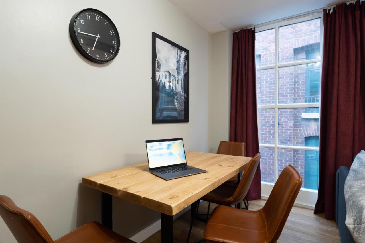 High Street Town House Aparthotel Manchester Bagian luar foto