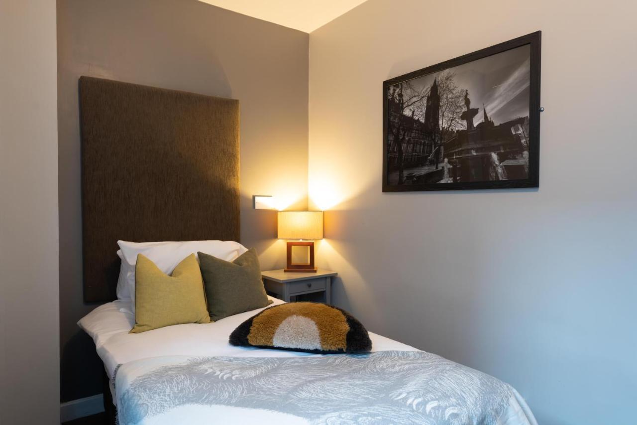 High Street Town House Aparthotel Manchester Bagian luar foto