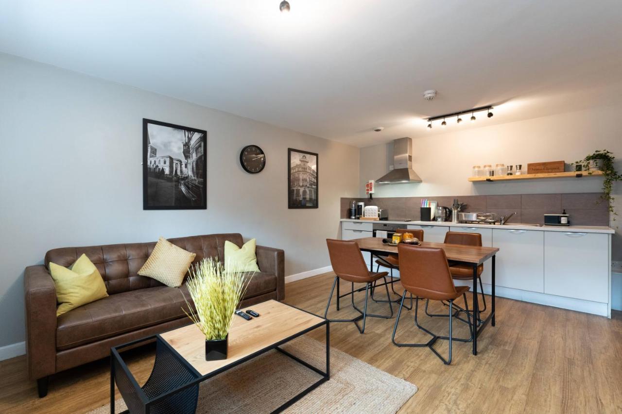High Street Town House Aparthotel Manchester Bagian luar foto