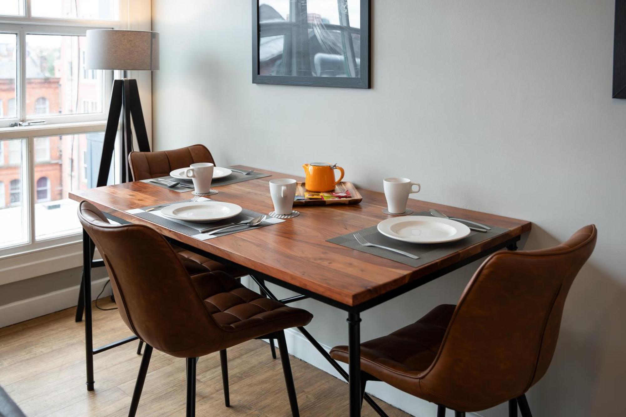 High Street Town House Aparthotel Manchester Bagian luar foto
